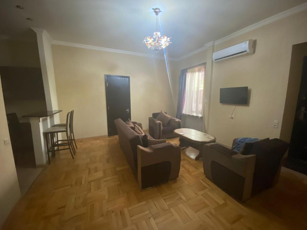 Kiev Hostel Tbilissi Extérieur photo