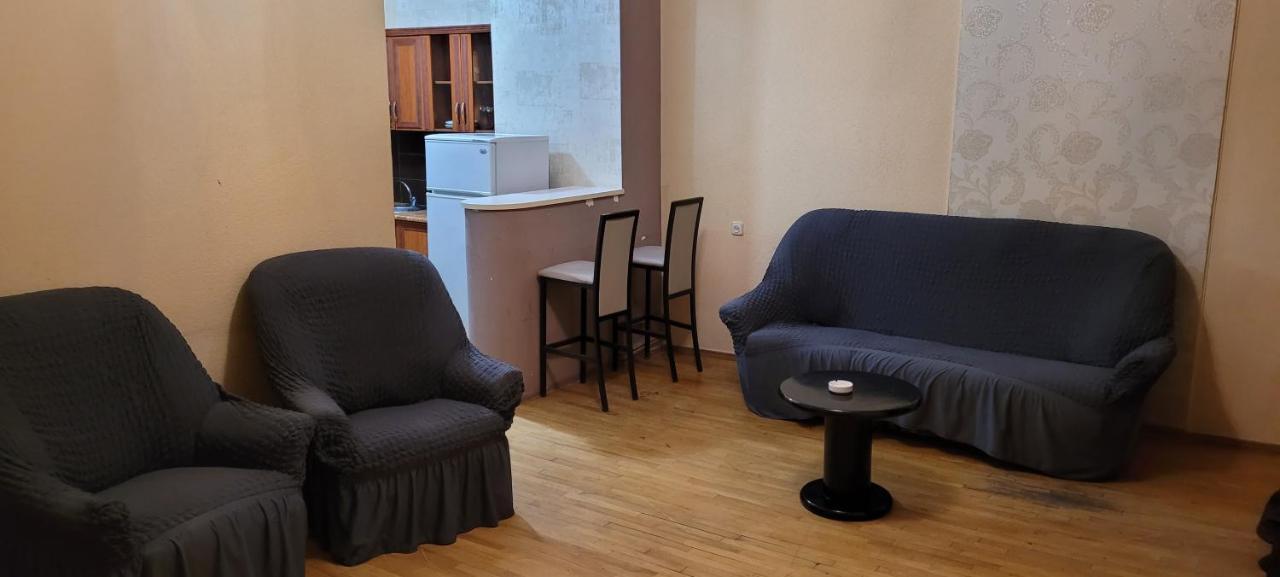 Kiev Hostel Tbilissi Extérieur photo