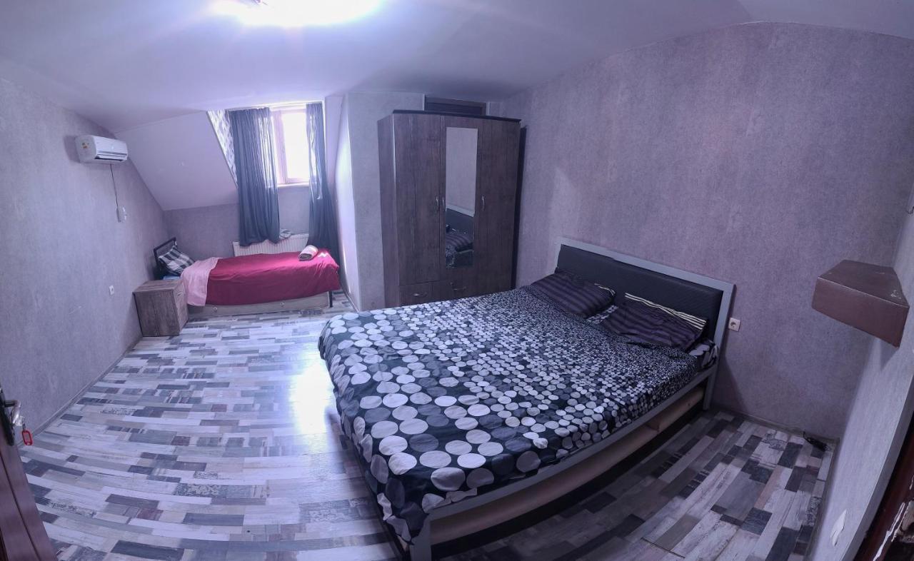 Kiev Hostel Tbilissi Extérieur photo