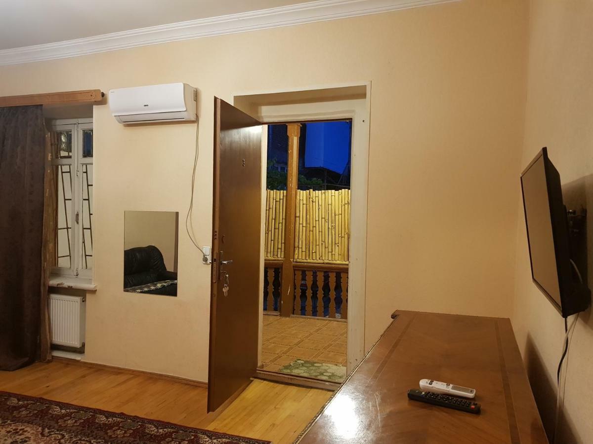 Kiev Hostel Tbilissi Extérieur photo